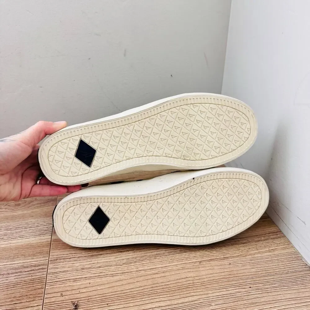 Sperry Women's Crest Twin Gore Slip-On Sneakers White And Blue Size 8